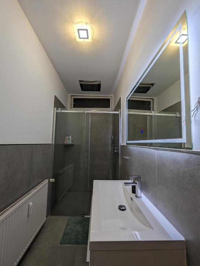 Gemuetliche Zimmer Im Herzen Der Stadt Em-Apartments Deutschland Білефельд Екстер'єр фото